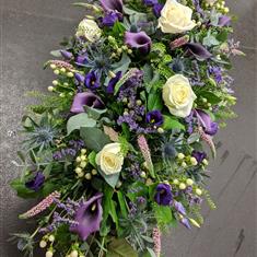 Casket spray in Scottish 