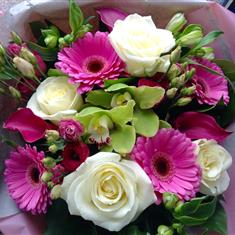 Pearl hand tied bouquet 